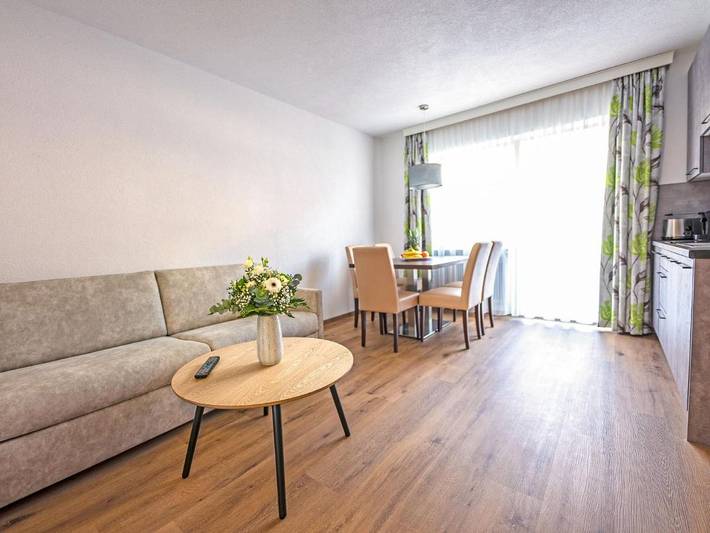 Ferienwohnung für 3 Personen, mit Balkon und Garten in Tösens - 4