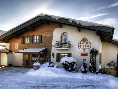Ganze Ferienwohnung, Ferienwohnungen Elisabeth - Chiemgau Karte - Ferienwohnung Falkenstein 2 Pers., Südterrasse, 53 qm, Schlafzimmer, Küchenzeile in Inzell, Bayerische Alpen
