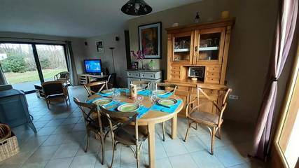 Gîte pour 6 personnes, avec jardin à Rocroi