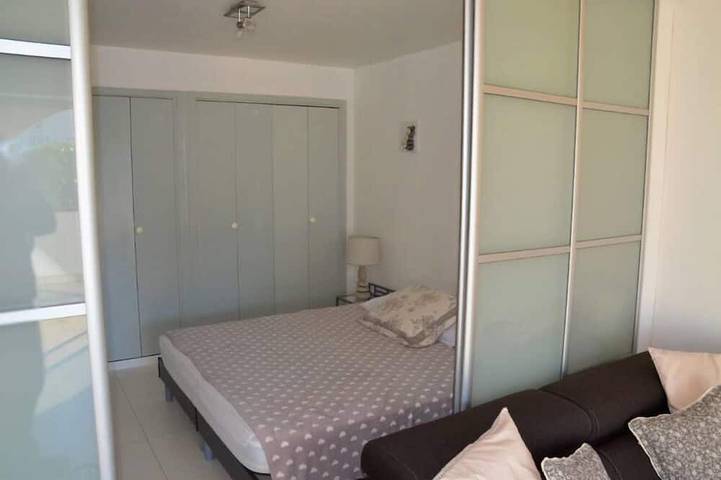 Gîte pour 4 personnes, avec terrasse dans Plage des Sablettes - 4