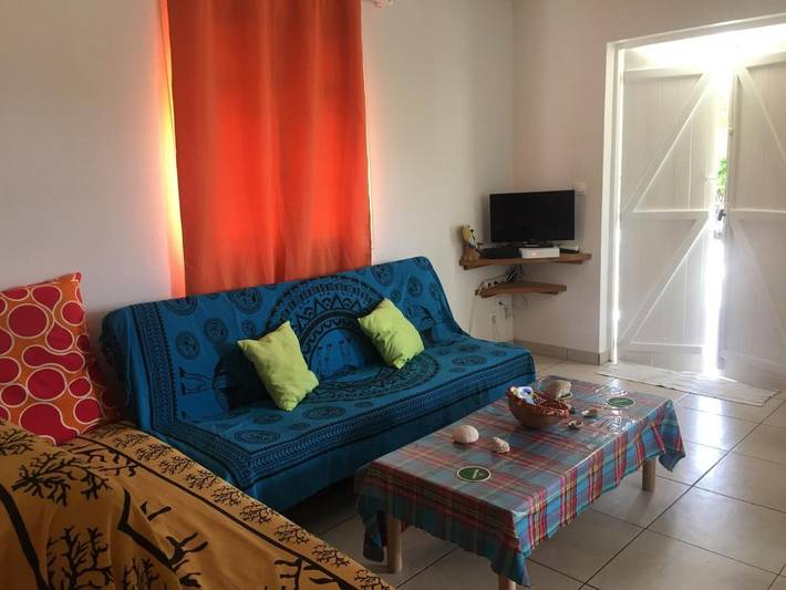 Location de vacances pour 6 personnes, avec jardin ainsi que terrasse et vue dans Le Chameau Terre De Haut - 3