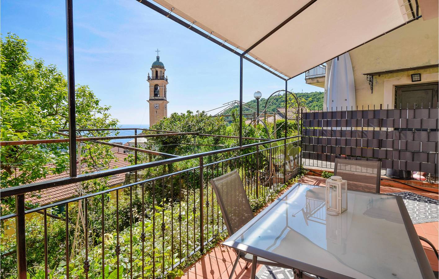 Acogedor apartamento junto al mar con terraza y WiFi in San Saturnino, Moneglia