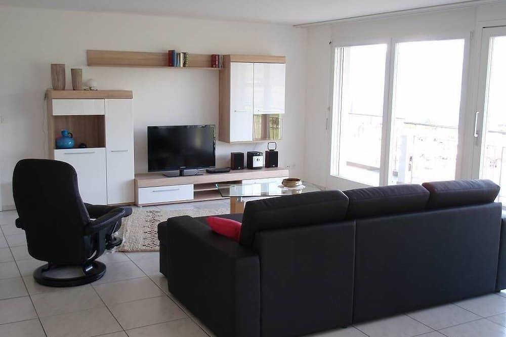 Apartamento entero, Apartamento de 2 1/2 habitaciones con comodidad y vista! in Ennetbürgen, Lago de los Cuatro Cantones