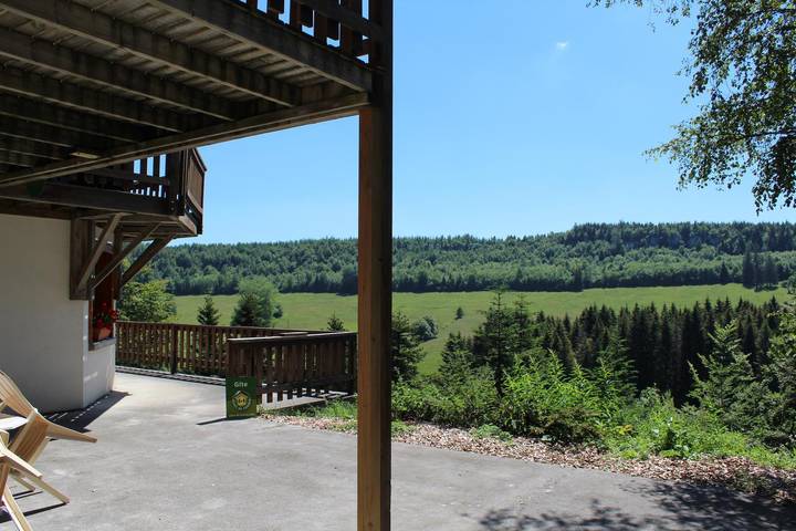 L'étang du Moulin in Bonnétage, Jura Francais