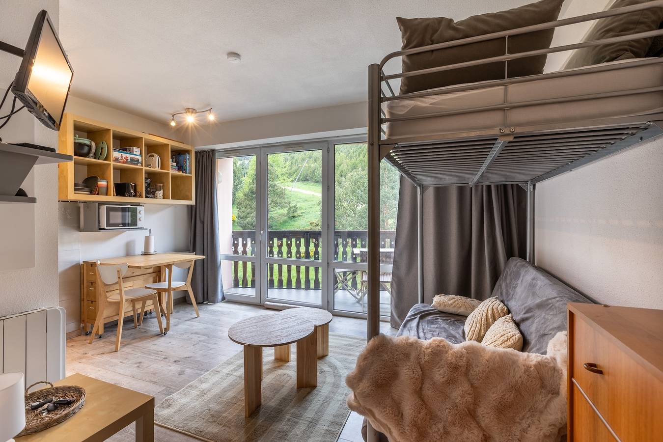 Apartamento entero, Apartamento de vacaciones para 4 personas con balcón in Les Angles, Parque Natural Regional de los Pirineos Catalanes