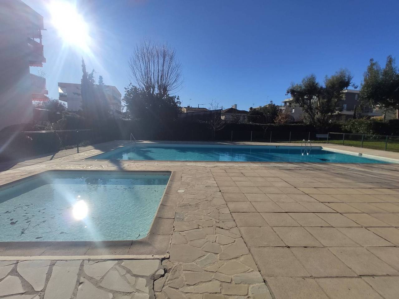 Apartamento entero, Apartamento en planta baja con terraza, garaje, piscina y tenis - Antibes in Antibes, Region de Cannes