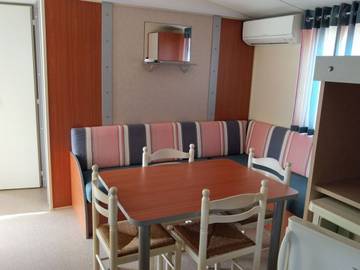 Camping pour 4 Personnes dans Roquebrune-sur-Argens, Région de Draguignan, Photo 1