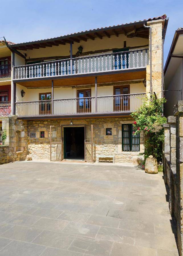 Casa de vacaciones para 15 personas, con vistas y balcón - 1