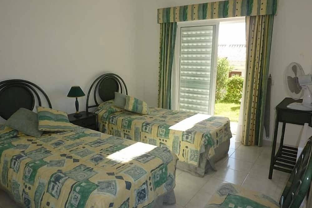 Großes Haus mit 3 Schlafzimmern, sehr gut ausgestattet, unser Zuhause in der Ferne in Budens, Faro Distrikt