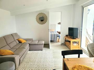 Gîte pour 6 personnes, avec vue ainsi que jardin et terrasse à Chatuzange-le-Goubet