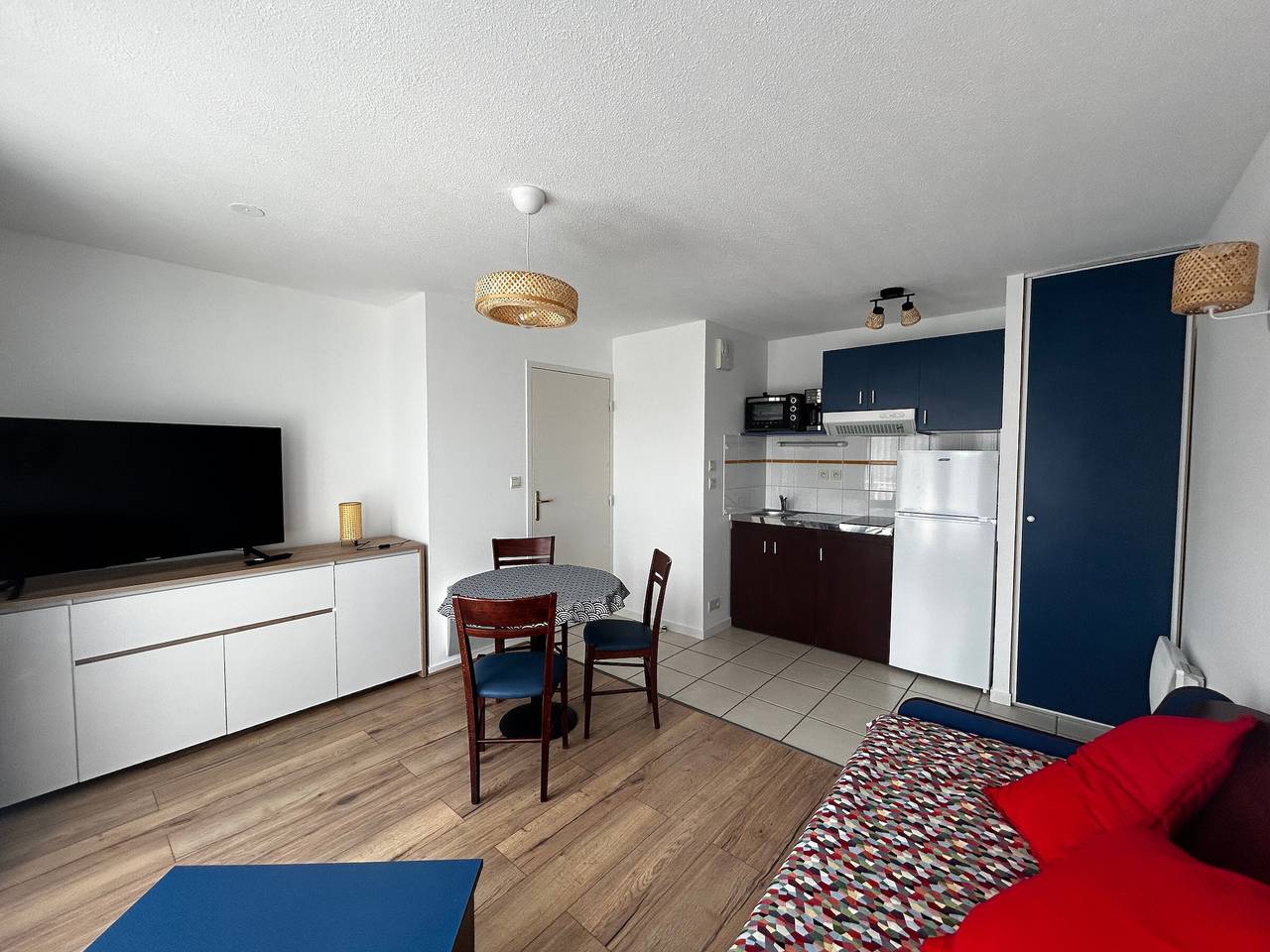 Ganze Wohnung, Charmantes T2 mit Wifi, 200m von den Thermen entfernt in La Roche-Posay, Vienne