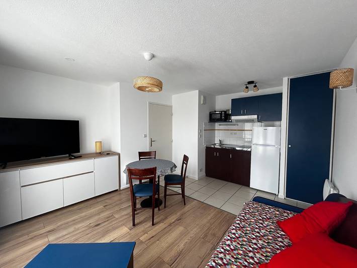 Ganze Wohnung, Charmantes T2 mit Wifi, 200m von den Thermen entfernt in La Roche-Posay, Vienne