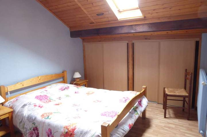 Gîte pour 6 personnes, avec terrasse à Chapelle-des-Bois - 4