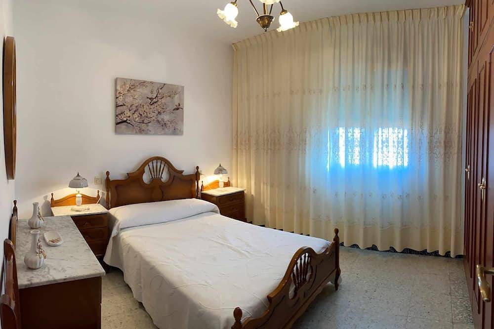 Casa Tucho, rural accommodation in San Vicente in O Grove, Rías Baixas