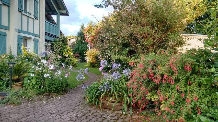 Location de vacances pour 2 personnes, avec jardin dans Côte Basque - 2
