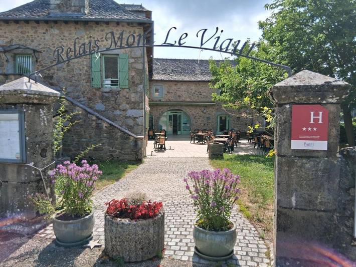 Hôtel pour 3 personnes, avec vue et jardin, animaux acceptés à Saint-André-de-Najac - 3