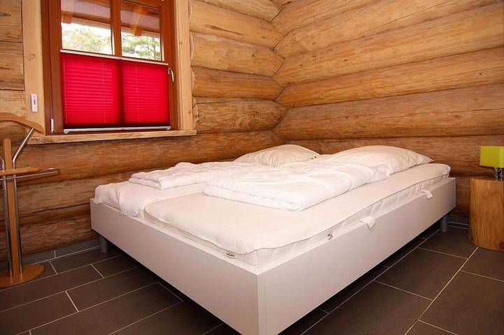 Ferienhaus für 7 Personen, mit Terrasse und Garten sowie Sauna in Trassenheide - 2
