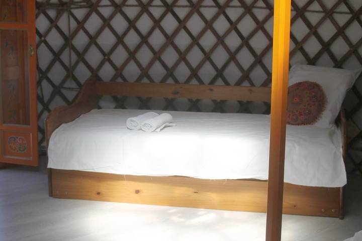 Yurt (5 Adults) in Waben, Région de Montreuil