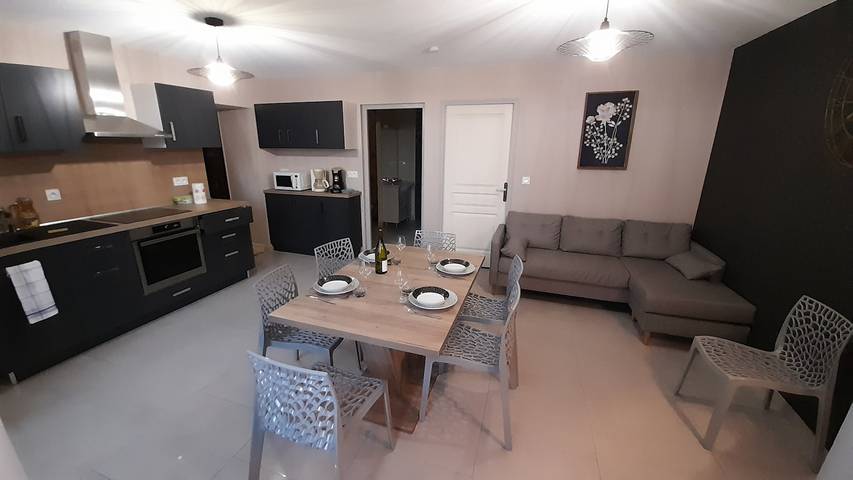 Gîte pour 7 personnes, avec terrasse à Nolay - 2