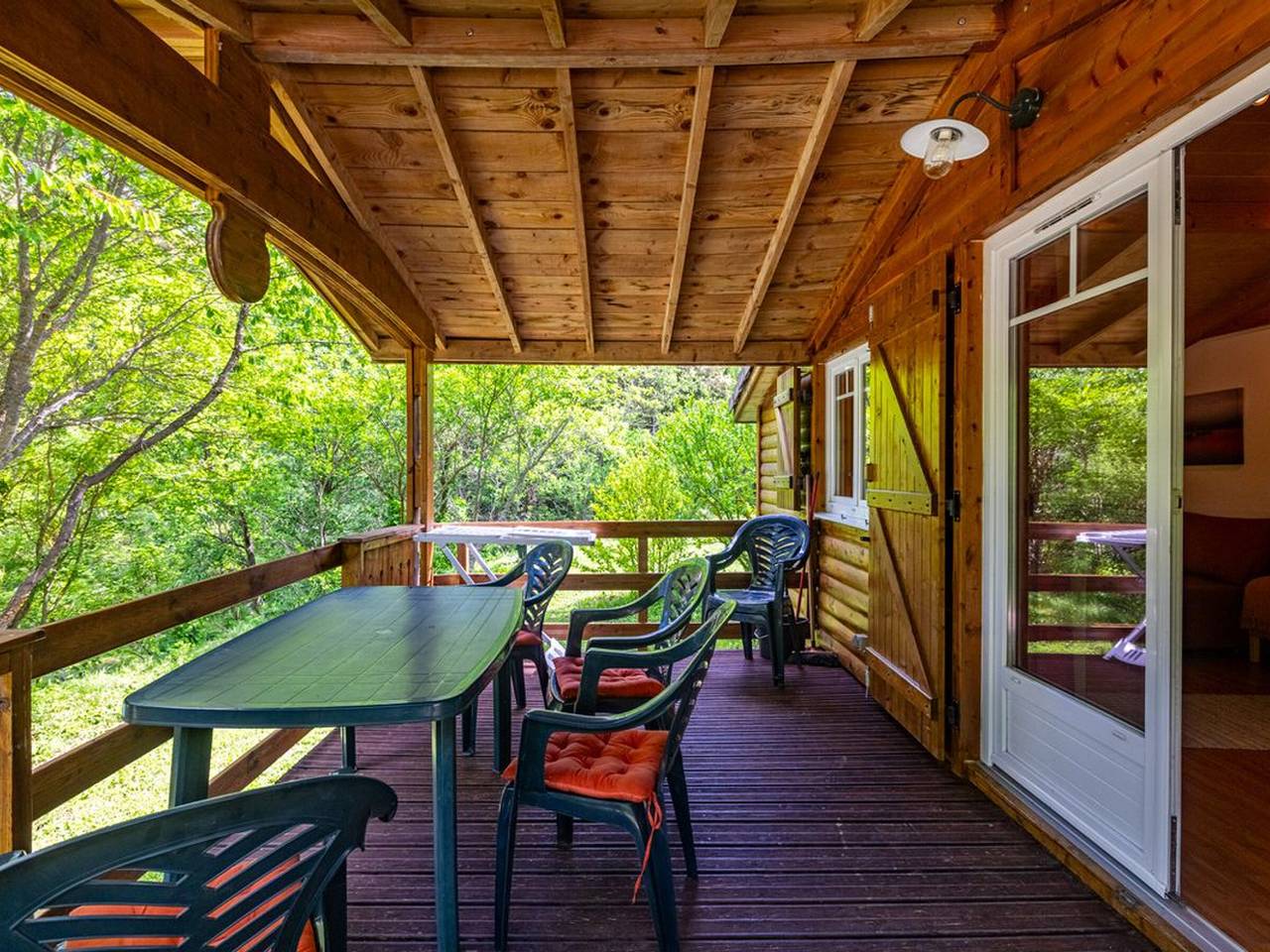 Chalet für 6 Personen mit Terrasse in Fenouillet, Regionaler Naturpark Corbières-Fenouillèdes