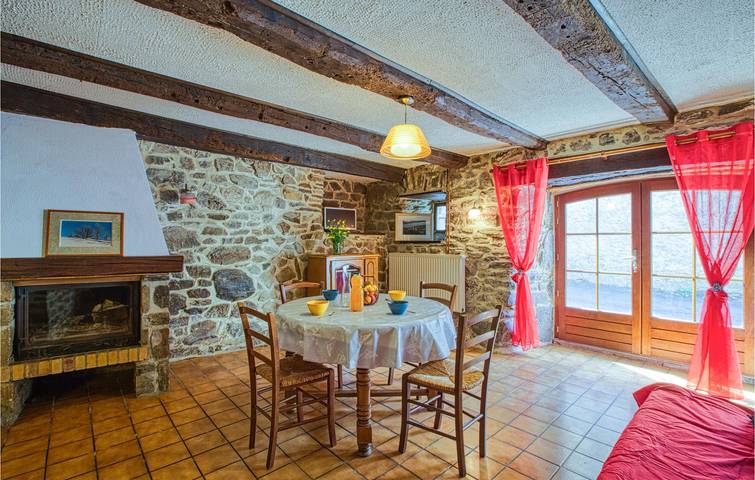 Gîte pour 3 personnes à Saint-Chély-d'Aubrac - 2