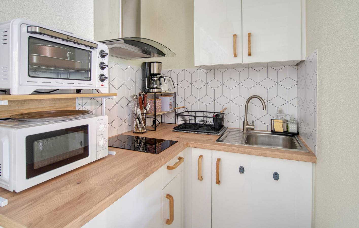 Entire holiday apartment, Cozy Apartment with Parking 300m from Plage de Saint-Georges in Saint-Georges-de-Didonne, Rochefort region