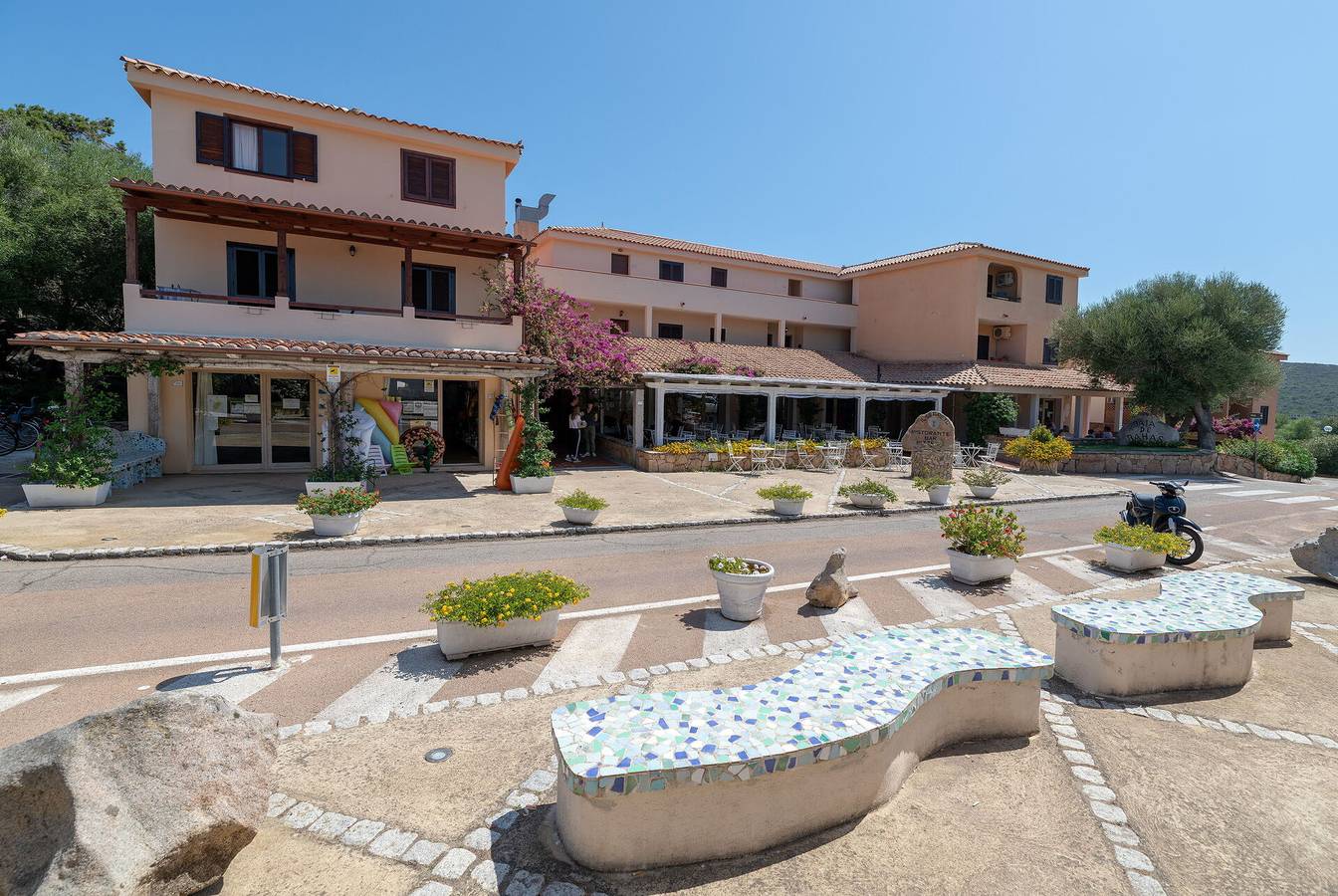 Golfo Aranci Apartments With Ac - Appartamento Delfino in Villaggio Marineledda, Costa Smeralda