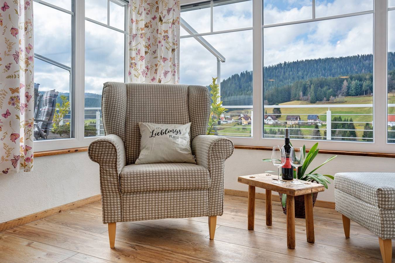 Geheel appartement, Appartement 'Ferienwohnung Rinkenberg' met privé terras en Wi-Fi in Baiersbronn, Central Black Forest
