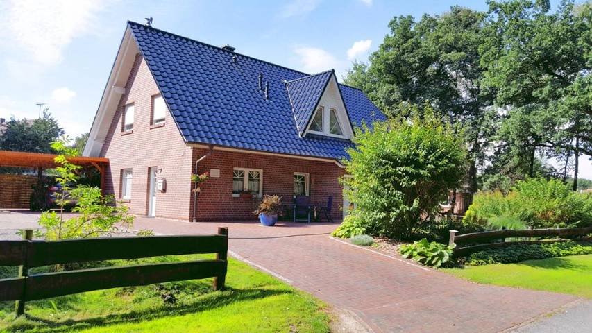 Ferienwohnung für 4 Personen, mit Terrasse und Ausblick in Ganderkesee