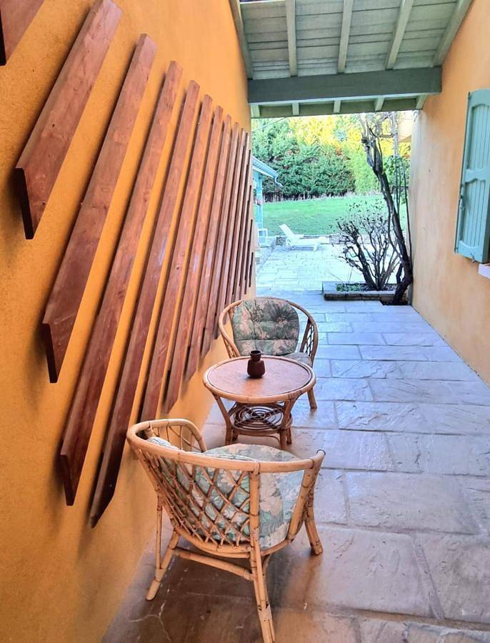 Appartement entier, Apartment in Charbonnières-les-Bains, Lyon et ses environs