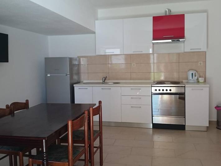 Ganze Wohnung, Gemütliche Ferienwohnung Emil in Općina Murter-Kornati, Murter