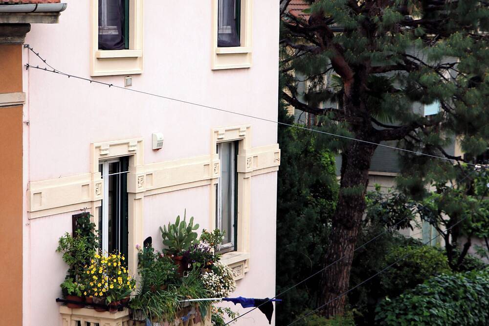 \"Experience Classic Italian Charm at Lili's Bnb in superb Milan\" in Milán, Provincia de Milan