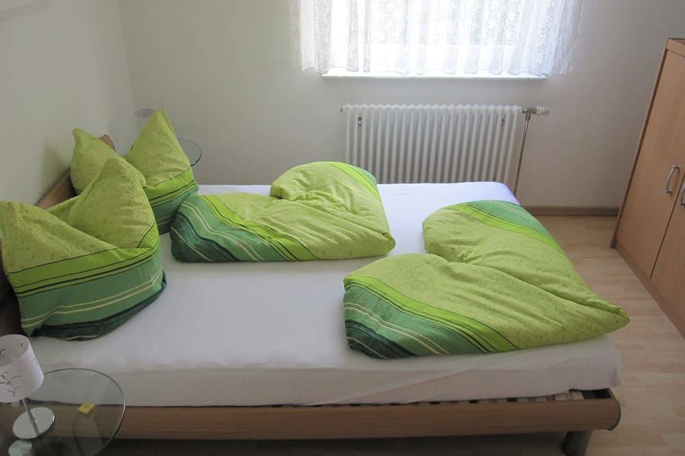 Ganze Wohnung, Ferienwohnung Schlossblick 68 m², 2 Schlafzimmer - Ferienwohnung Kunst in Europa-Park, Mahlberg