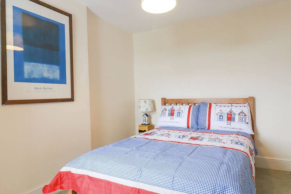 Pepperpot Cottage, family friendly, country holiday cottage in Bude in Bude, Cornwall