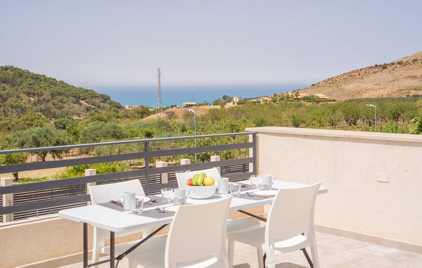 Appartamento vista mare con AC e parcheggio, a 2 km dalla spiaggia di Scala dei Turchi in Realmonte, Provincia di Agrigento