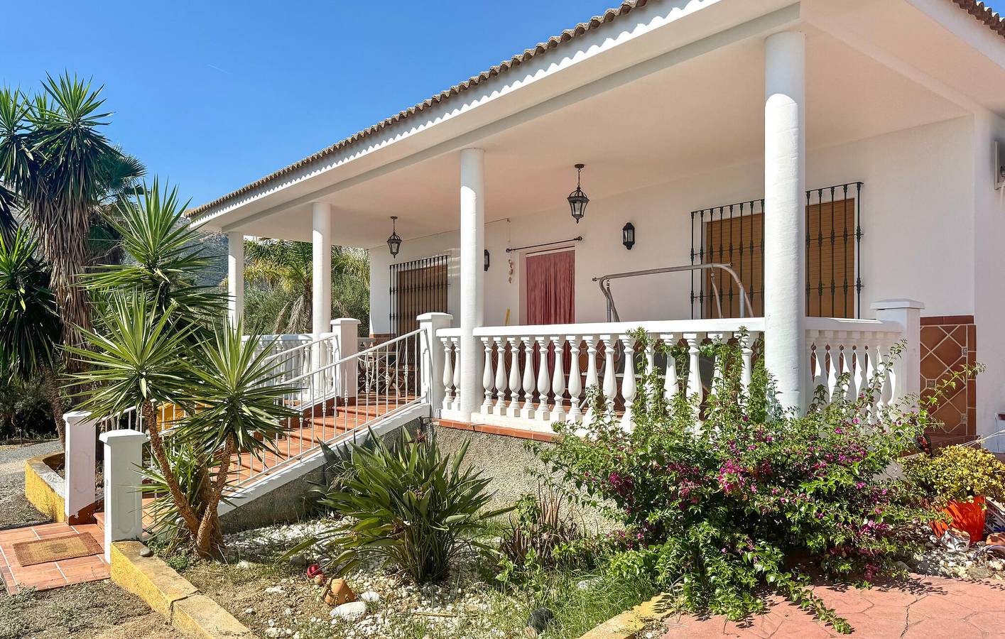 Encantador piso de 2 dormitorios con piscina cerca de Baños de Vilo in Periana, Provincia de Málaga