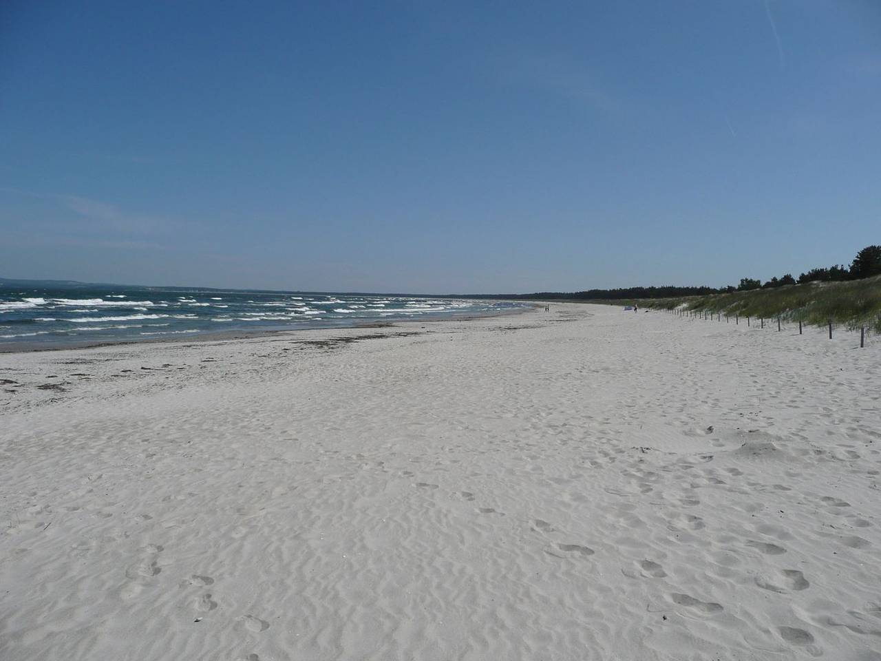 Ganze Wohnung, Ferienwohnung mit traumhaftem Meerblick - Haus am Meer Fewo 07 in Lohme, Nationalpark Jasmund