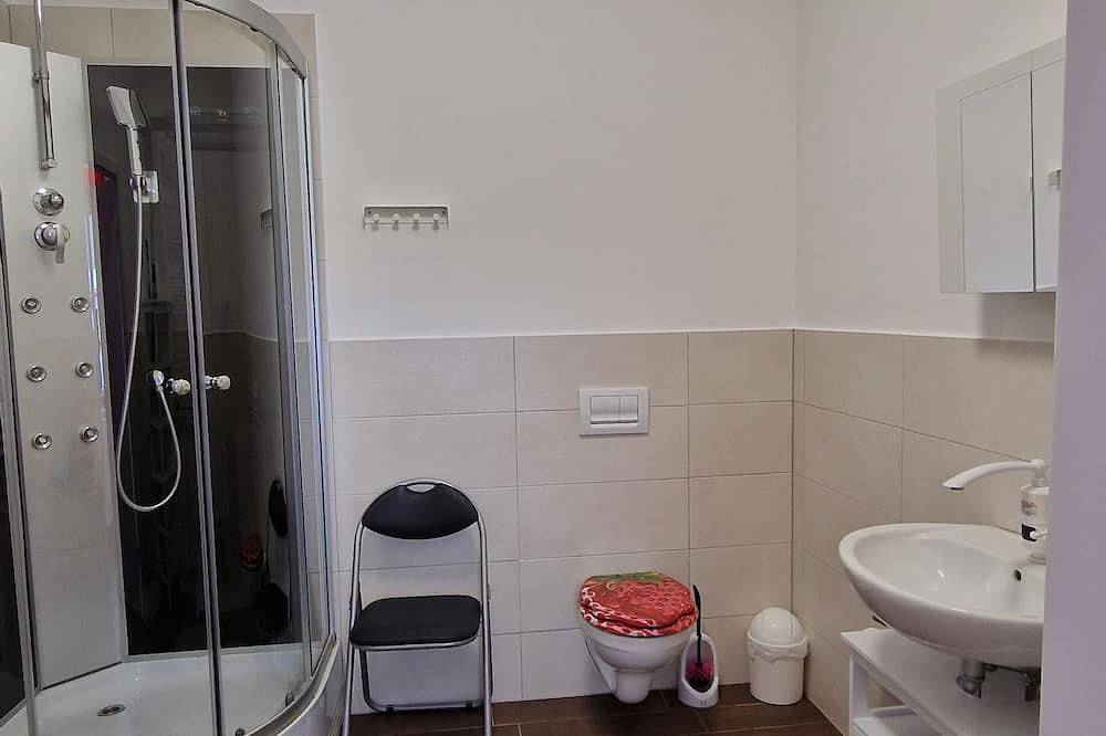 Ganze Wohnung, Moderne Fewo Peter in Bärenstein für 2 Person in Bärenstein, Erzgebirge