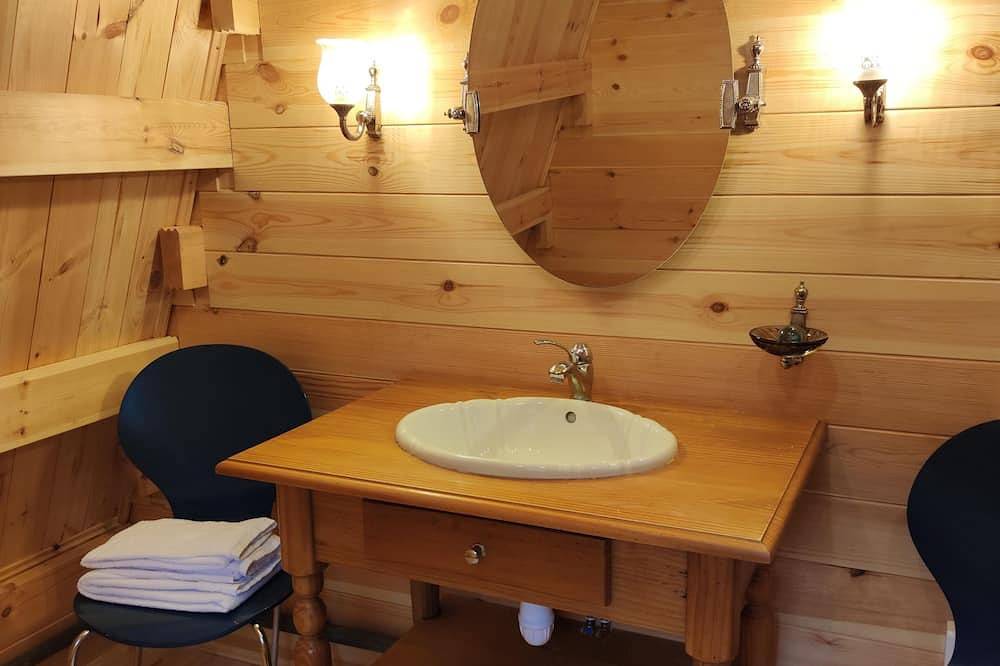 Fully-equipped wooden chalet with whirlpool bath in Rillieux-la-Pape, Lyon region