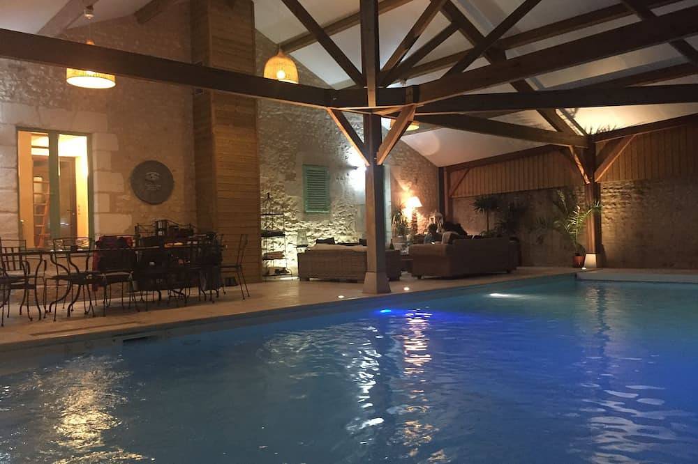 Charming gîte Indoor pool Medieval town in Chauvigny, Vienne