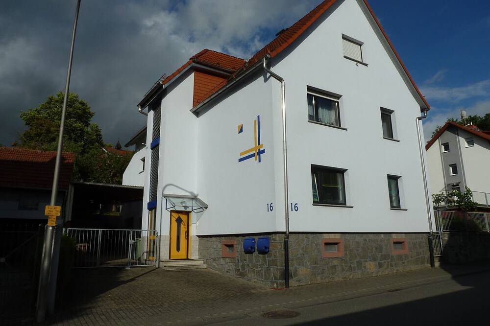 Ganze Wohnung, Familienfreundl. Ferienwohnung für 1-5  Pers.,  auch für Radfahrer oder Monteure in Mörlenbach, Bergstraße