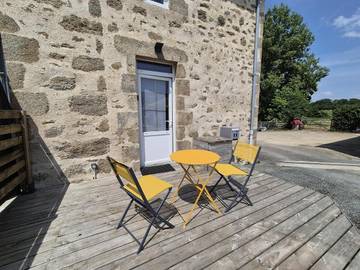 Maison d’hôte pour 4 personnes, avec terrasse et jardin à Chambretaud