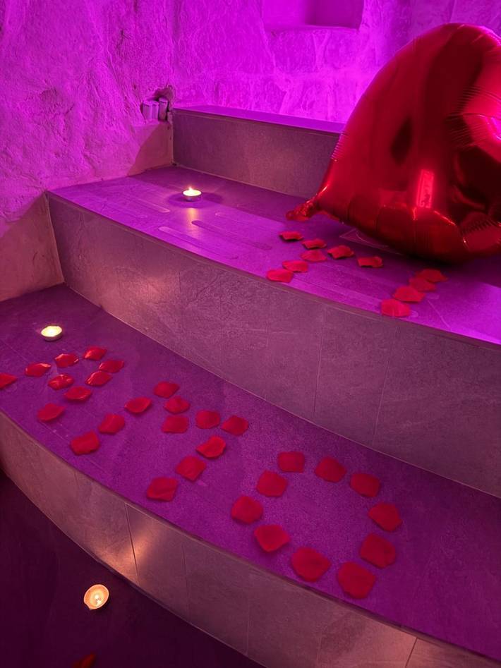 Casa Vacanze 'Twins Luxury Suite' con Wi-Fi e Aria Condizionata in Bagni Peppino, Barletta