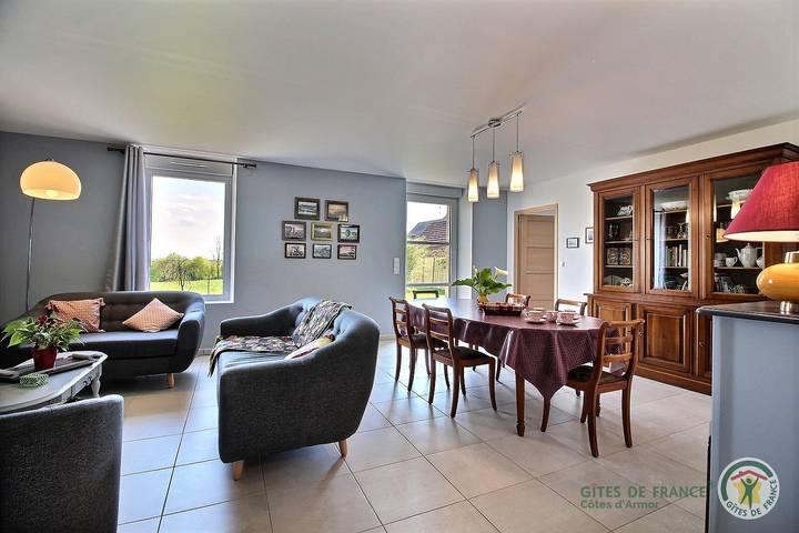 Gîte pour 2 personnes, avec Terrasse et Jardin