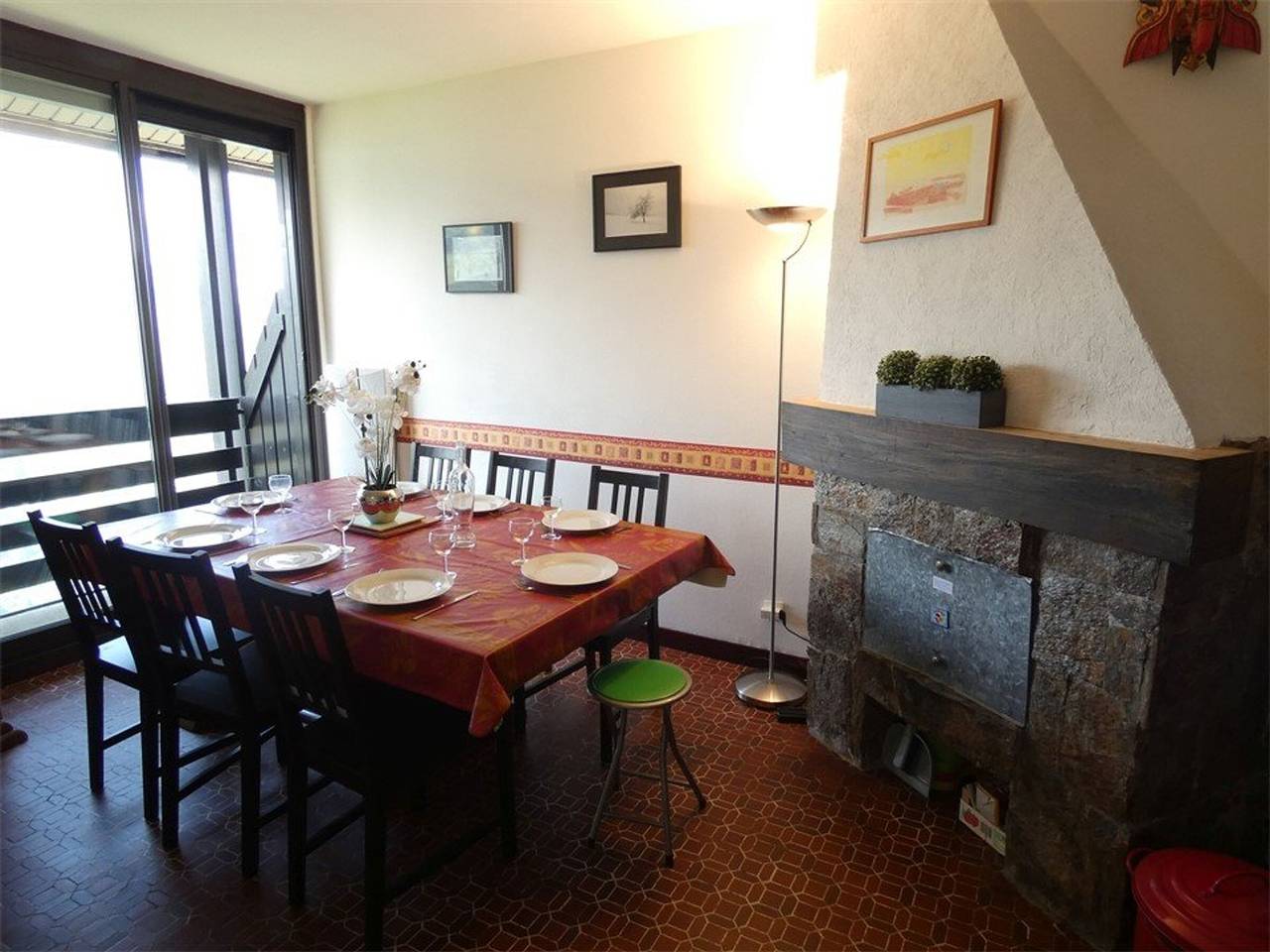 Apartamento entero, St-Lary-Soulan: Dúplex T3, 9 plazas, totalmente equipado con balcón in Saint-Lary-Soulan, Parque nacional de los Pirineos