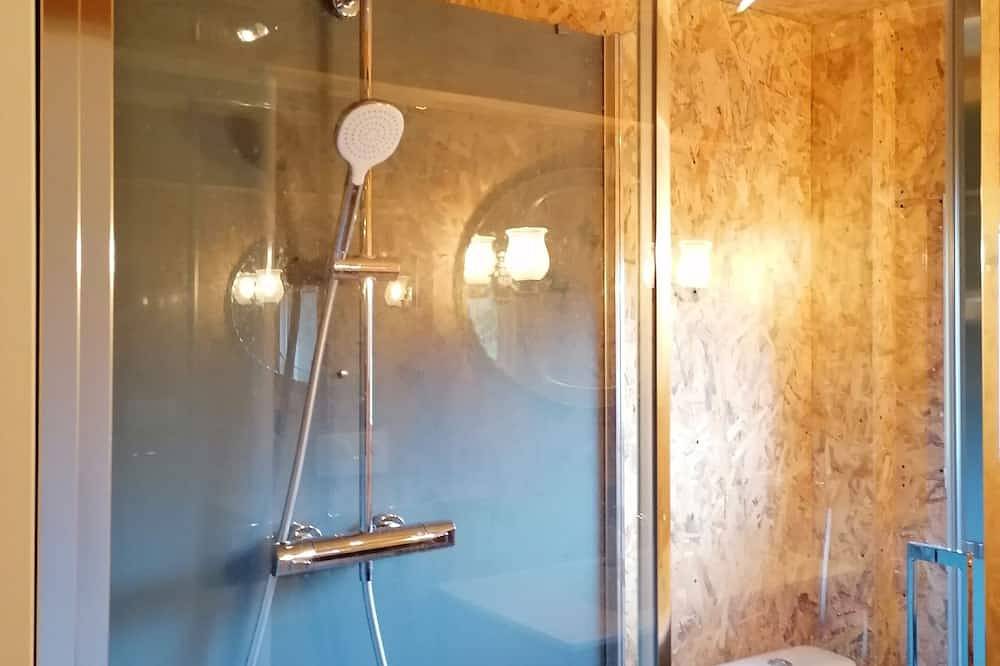 Appartement entier, Eco-friendly cottage private pool heated all year round in Sainte-Marguerite-d'Elle, Région de Bayeux