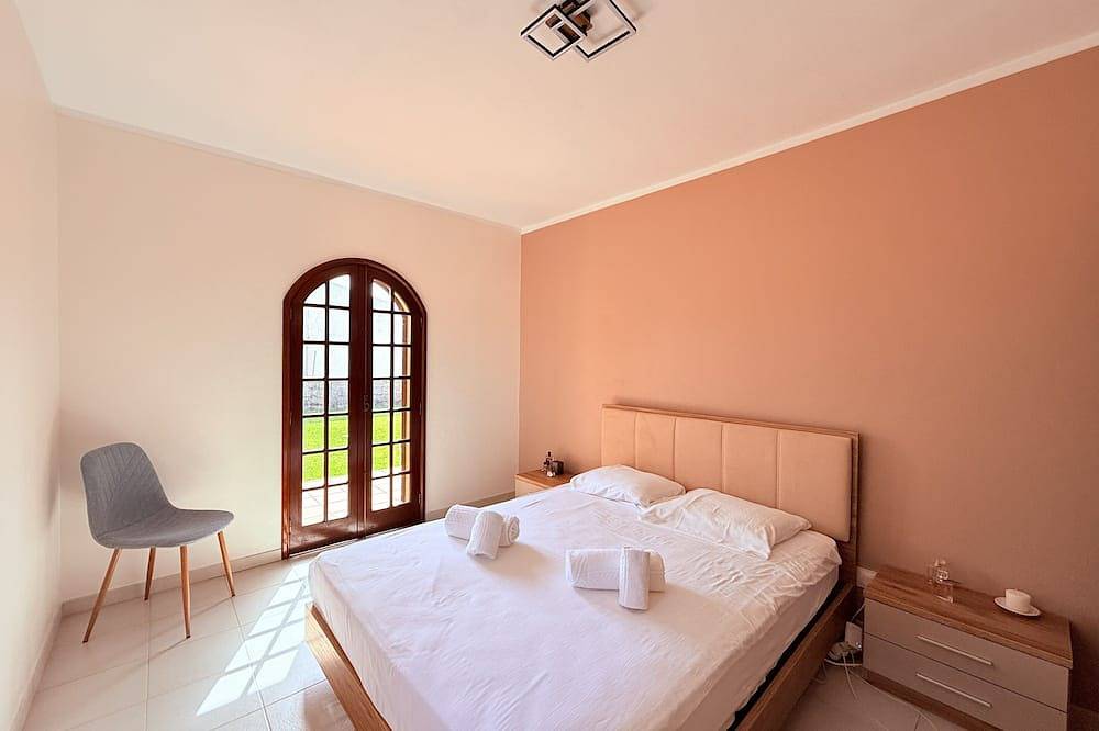 House with garden and barbecue · Sleeps 6 · beach/estuary in Ria de Aveiro, Aveiro