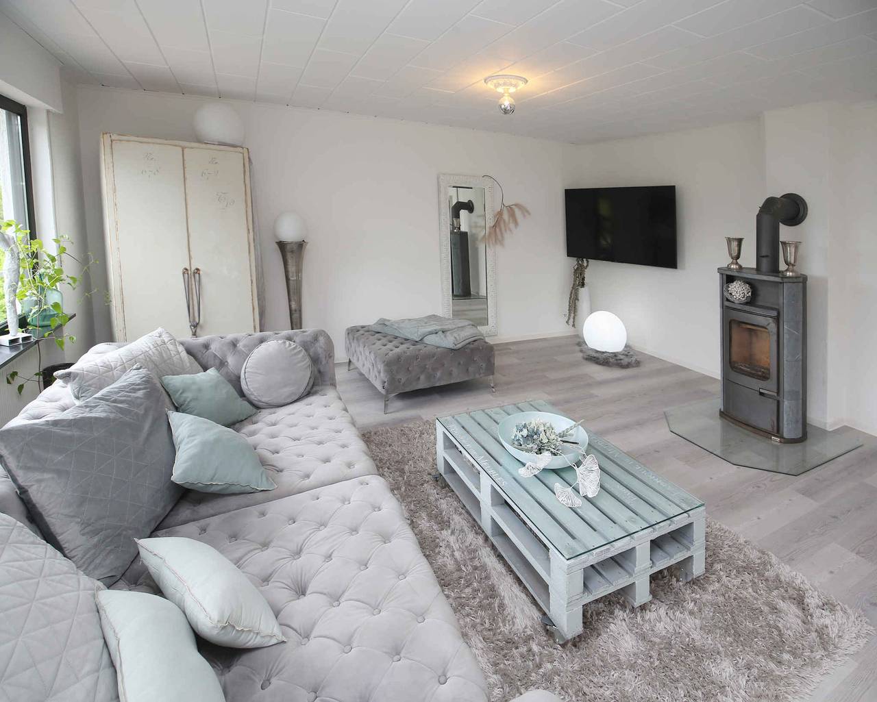 Cały apartament wypoczynkowy, Apartament wakacyjny w wyjątkowej lokalizacji widokowej wysoko nad Środkową Doliną Renu na skraju lasu z potokiem  in Kamp-Bornhofen, Dolina środkowego Renu