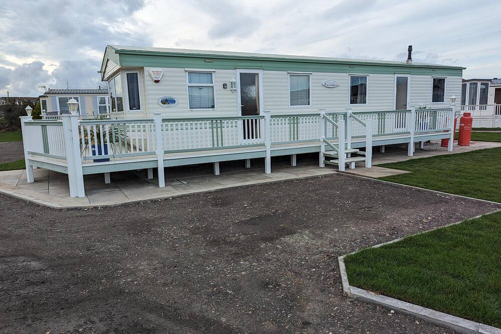 Beach House - Dog Friendly, Anderby Creek in Anderby, Lincolnshire