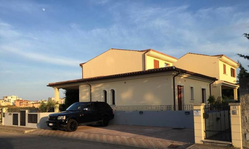 Maison d’hôte pour 2 personnes, avec terrasse et jardin dans Olbia - 3